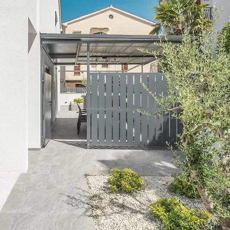 New 2021! Stella * Porec