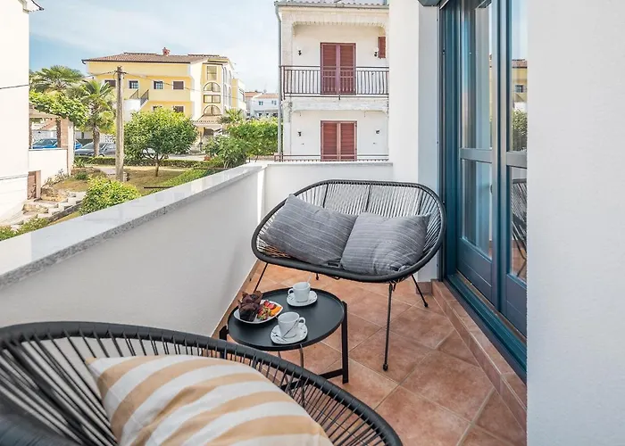 New 2021! Stella 公寓