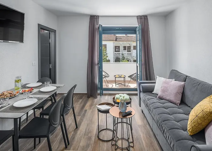 New 2021! Stella 公寓 波雷奇